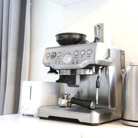 Skyline Haven - Entire Apartment - Free Parking, Espresso, Netflix - 15M To Cbd, Stadium, Ferry Wellington Extérieur photo
